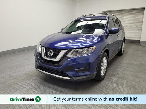 Used 2017 Nissan Rogue SV image 1