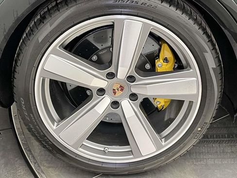 Used 2026 Porsche Cayenne GTS image 13