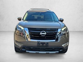 Used 2024 Nissan Pathfinder Platinum w/ Cargo Package video 2