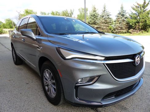 Used 2023 Buick Enclave Essence AWD/4WD image 13
