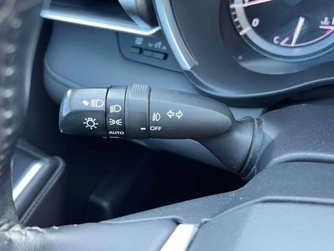 Used 2020 Toyota Highlander XLE AWD/4WD image 14