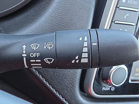 Used 2024 Nissan Versa S w/ S Plus Package image 25