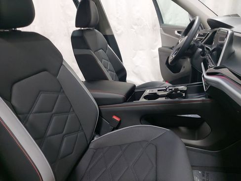 Used 2024 Volkswagen Atlas Peak Edition SEL image 10