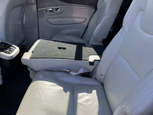 Used 2023 Volvo XC90 B6 Ultimate w/ Protection Package Premier image 19