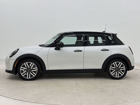 New 2026 MINI Cooper S image 2