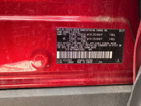 Used 2021 Toyota RAV4 LE AWD/4WD image 29