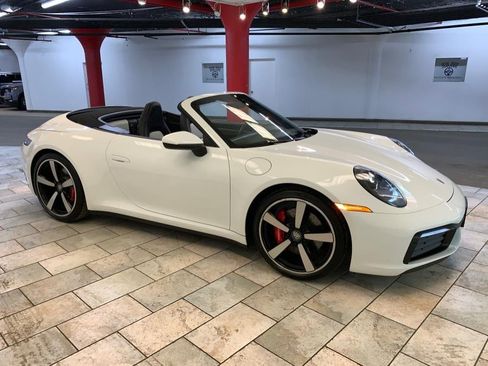 Used 2020 Porsche 911 Carrera 4S AWD/4WD image 9