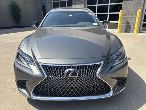 Used 2018 Lexus LS 500 AWD w/ Interior Upgrade Package image 3