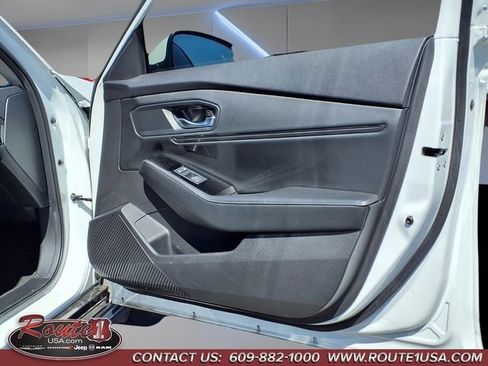 Used 2024 Honda Accord Touring image 12