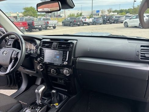Used 2024 Toyota 4Runner TRD Off-Road image 17