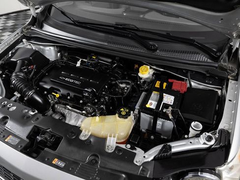 Used 2015 Chevrolet Sonic LTZ image 41