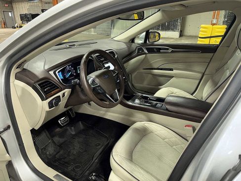 Used 2017 Ford Fusion Platinum image 29