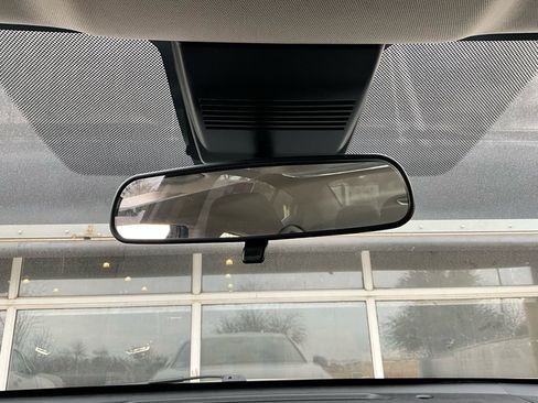 Used 2025 Nissan Altima 2.5 SV image 17