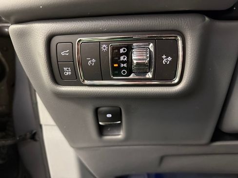 Used 2022 Lincoln Nautilus Reserve w/ Equipment Group 201A AWD/4WD image 21