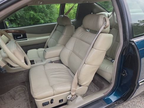 Used 1994 Cadillac Eldorado FWD image 12