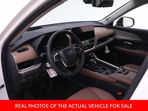 New 2026 Toyota Grand Highlander AWD image 3