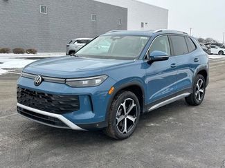 New 2026 Volkswagen Tiguan SE video 3