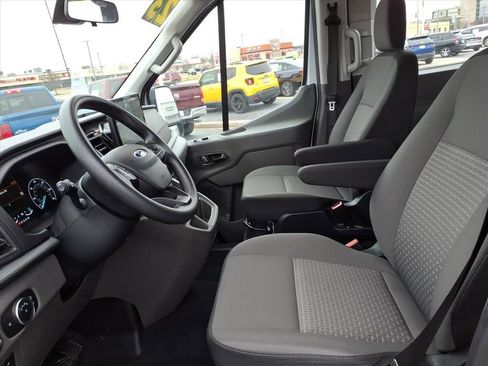 Used 2023 Ford Transit 350 XLT image 8