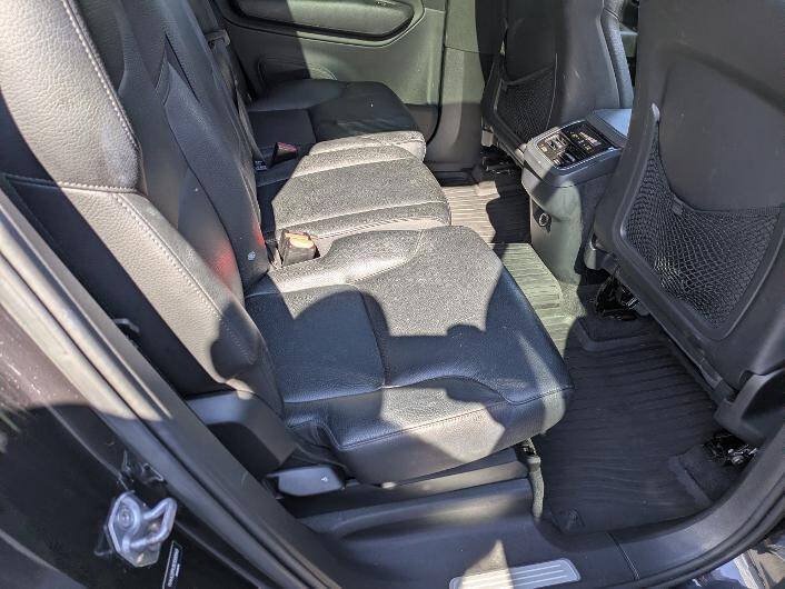 Used 2016 Volvo XC90 T6 Momentum w/ Momentum Plus Package AWD/4WD image 14
