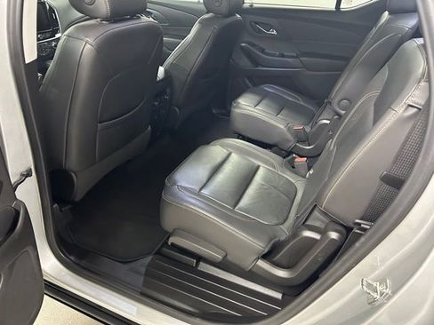 Used 2021 Chevrolet Traverse Premier w/ Redline Edition image 15