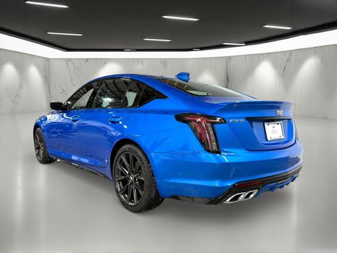 New 2026 Cadillac CT5 V image 3