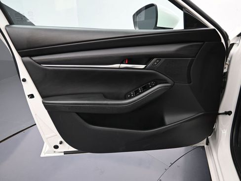 Used 2024 MAZDA MAZDA3 s image 10