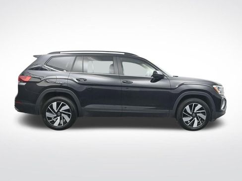 Used 2024 Volkswagen Atlas SE FWD image 4