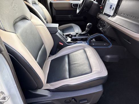 Used 2024 Ford Bronco Wildtrak image 14