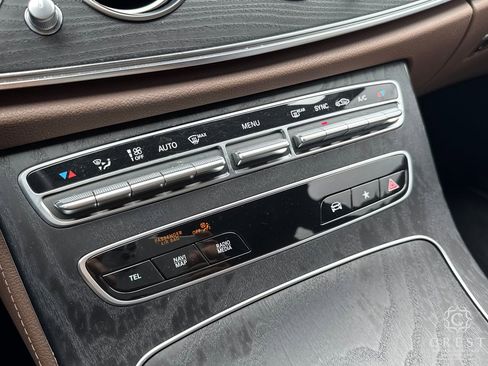 Used 2021 Mercedes-Benz E 350 Sedan image 19