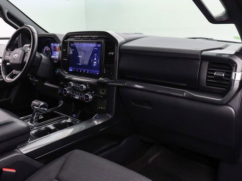 Certified 2022 Ford F150 XLT w/ Equipment Group 302A High image 21