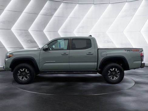 Used 2023 Toyota Tacoma TRD Off-Road AWD/4WD image 2