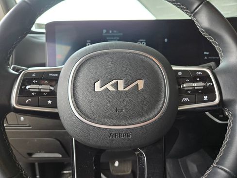 Used 2025 Kia Sorento S FWD image 26