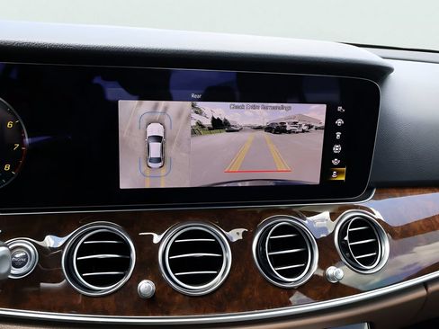 Used 2023 Mercedes-Benz E 450 4MATIC Sedan image 25
