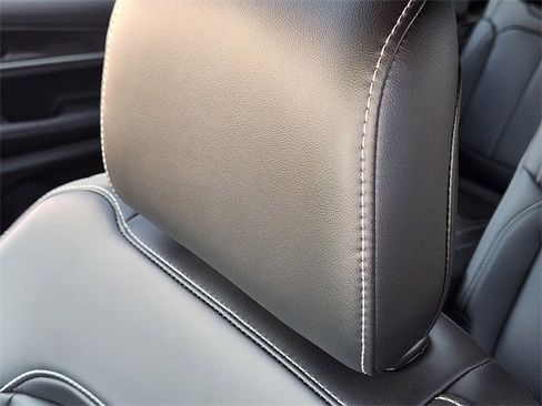 New 2025 Jeep Grand Cherokee L Limited w/ Black Appearance Package image 11