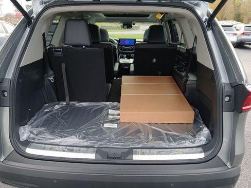 New 2026 Toyota Grand Highlander Platinum image 11