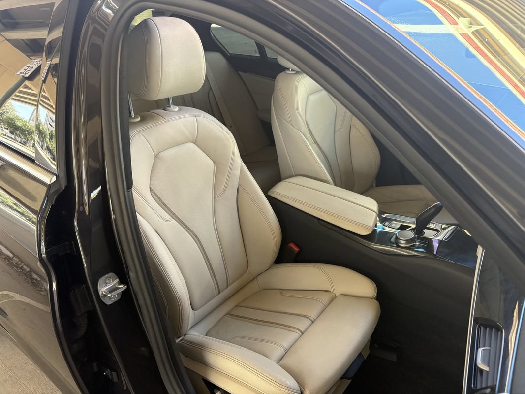 Used 2018 BMW 530i w/ Premium Package RWD image 26