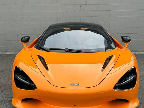 Used 2025 McLaren 750S Spider RWD image 14