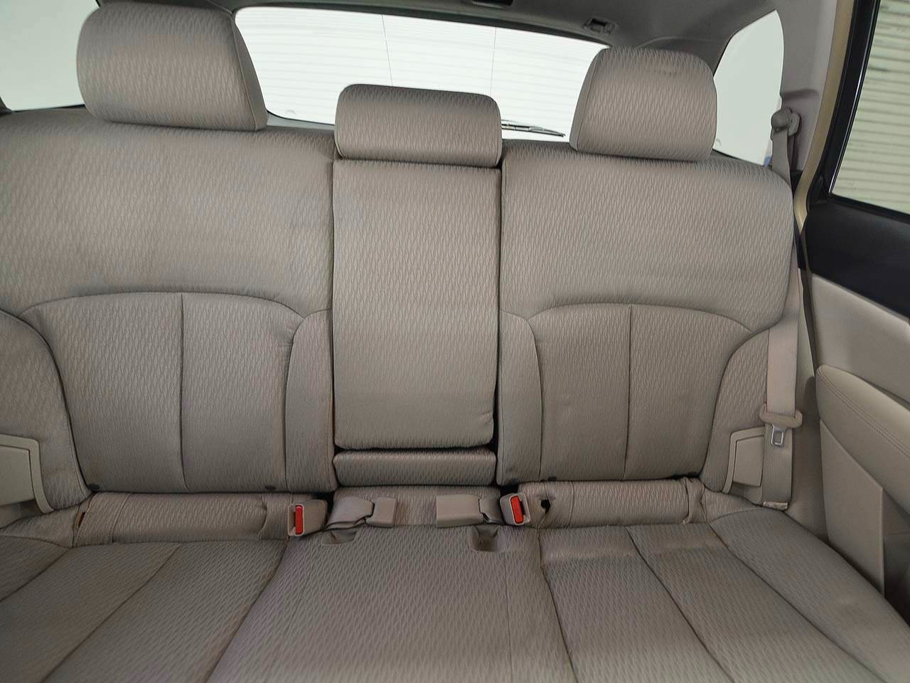 Used 2012 Subaru Outback 2.5i Premium AWD/4WD image 10