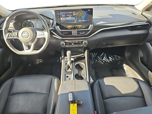 Used 2023 Nissan Altima 2.5 SR w/ SR Premium Package AWD/4WD image 13