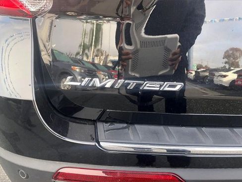 Certified 2022 Ford Explorer Limited w/ Hybrid Equipment Group 310A image 8