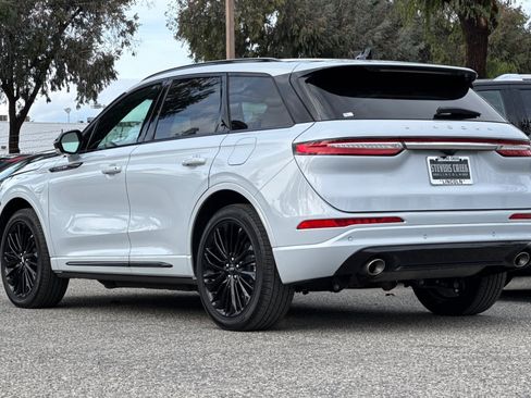 Used 2025 Lincoln Corsair Grand Touring w/ Equipment Group 302A image 6