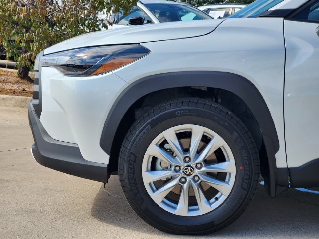 New 2026 Toyota Corolla Cross LE FWD image 6