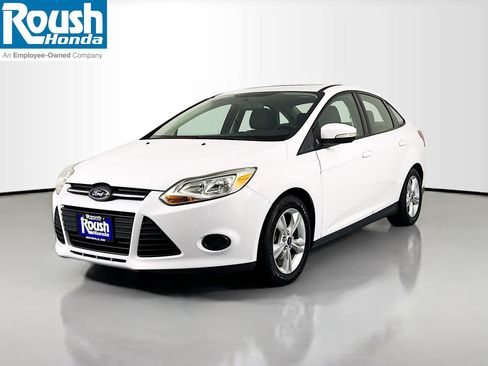 Used 2014 Ford Focus SE FWD image 1