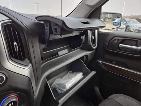 Used 2021 Chevrolet Silverado 1500 RST image 17