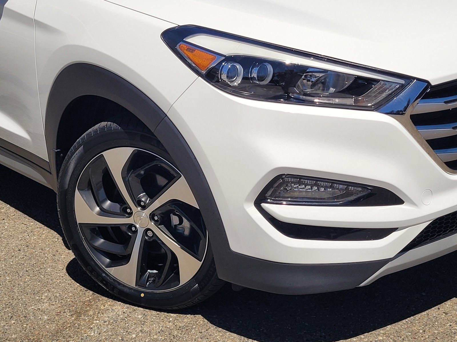 Used 2018 Hyundai Tucson Limited AWD/4WD image 9