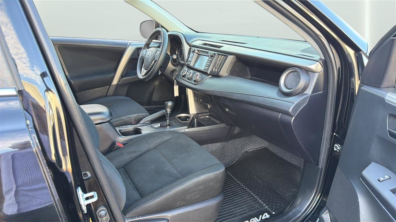 Used 2018 Toyota RAV4 LE w/ All Weather Liner Package AWD/4WD image 15