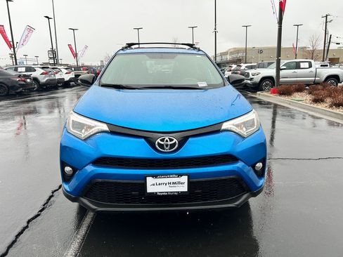Used 2016 Toyota RAV4 SE image 8