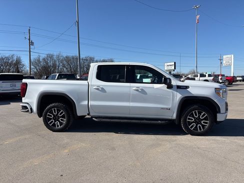 Used 2021 GMC Sierra 1500 AT4 image 2