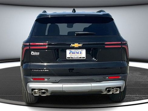 New 2026 Chevrolet Traverse LT w/ LPO, Floor Liner Package image 4