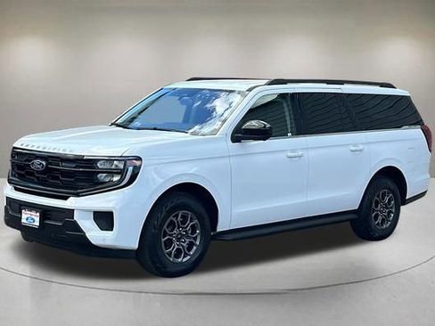 Certified 2025 Ford Expedition Max Active AWD/4WD image 2